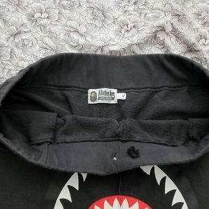 XL (fits like a L ) Black Bape shorts